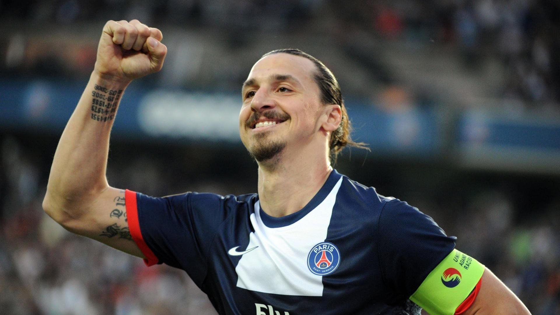 网球比赛网前截击频频得分